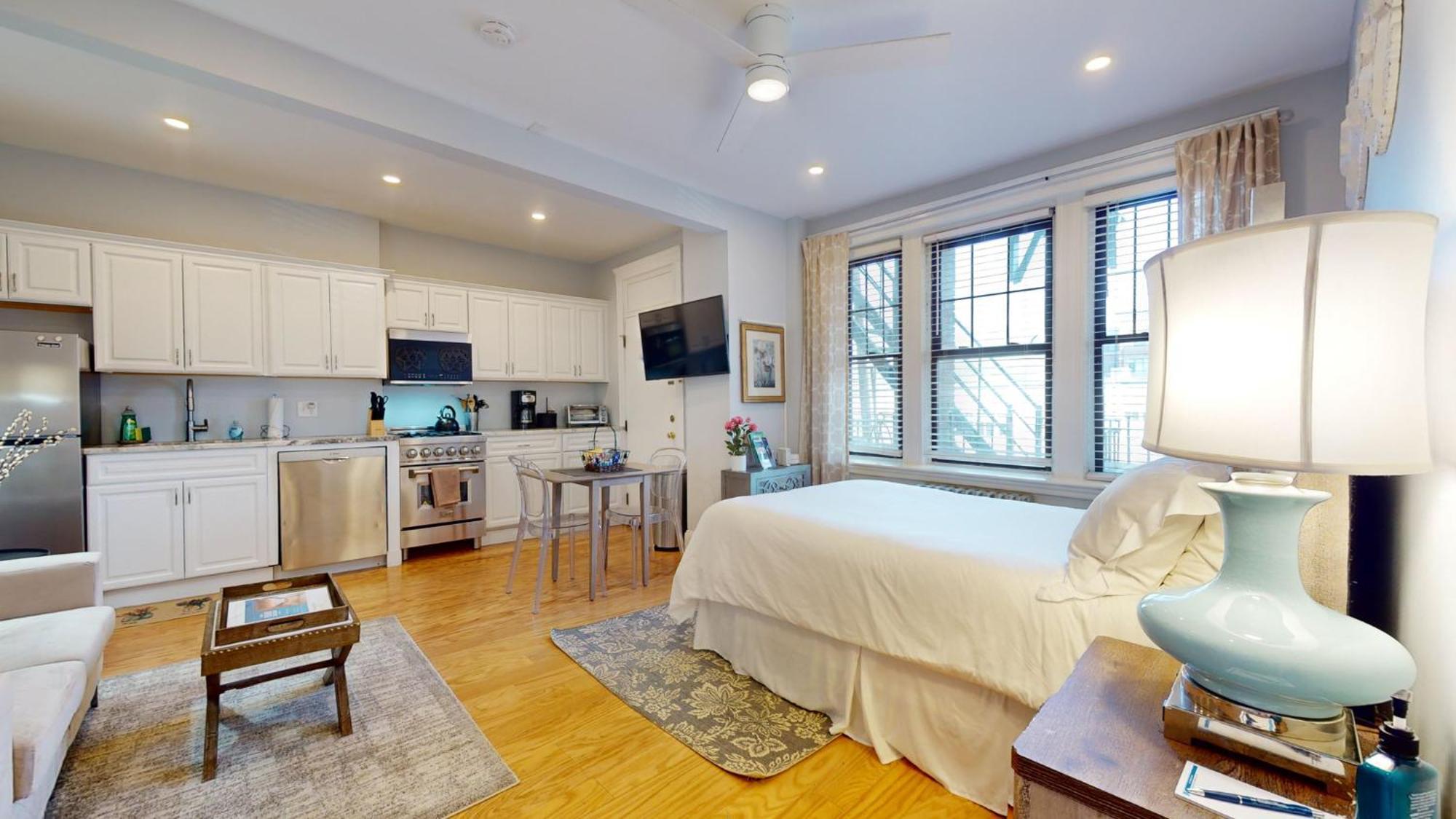 Apartamento Sunny,Cozy,Near Bc,Bu,Boston,Mbta Exterior foto